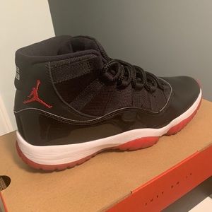 Nike Air Jordan 11. 2019 Releases “Breds”.